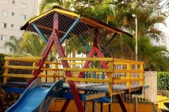 rhredesetelas002playgrounds